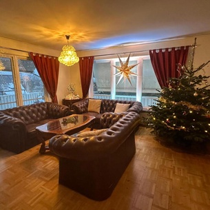 Stockholm stort Rum - Dator Arbetsplats Gratis Wifi 1Gb Fiber Parkering Garderober Room2