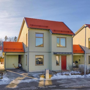 Stor villa i Upplands Väsby