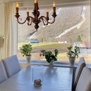 Stunning Home In Valldal With Kitchen