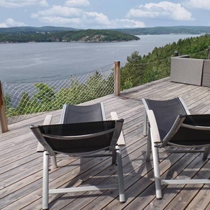 This beautiful holiday house offers a wonderful panoramic view of the Oslo fjord.