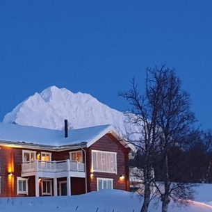 Timber house in Lyngen