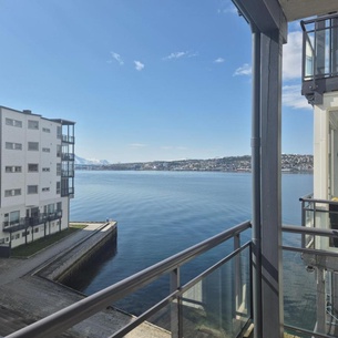 Tromsø Sea Front Panorama - with free indoor parking