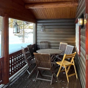 Use this inviting cabin with annex near the lake as a good starting point for outdoor activities.