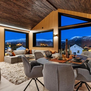 Villa Aurora Romssa ! Arctic Luxury with a Fantastic view ! On the Top of Tromsø