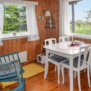 2 Bedroom Lovely Home In Sande I Vestfold