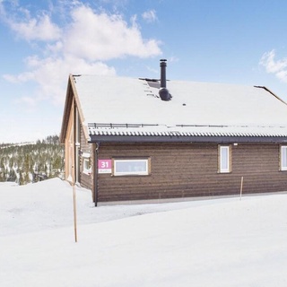 3 Bedroom Beautiful Home In Sjusjøen