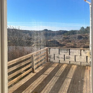 4 Bedroom Beach Front Home In Smøla