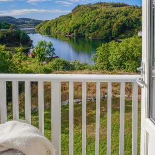 4 Bedroom Beautiful Home In Farsund