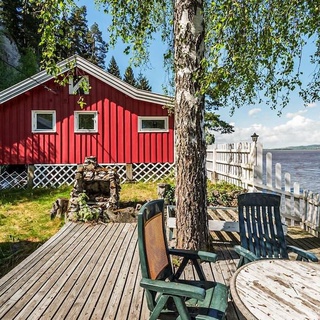 4 Bedroom Cozy Home In Fjerdingby