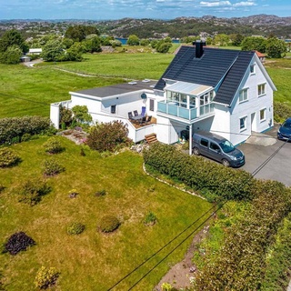 Beautiful Apartment In Egersund With Kitchen