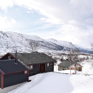 Cabin in beautiful natural surroundings at the gateway to Hardangervidda.