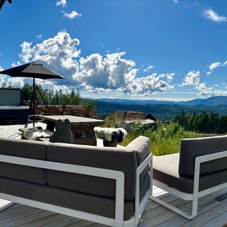 Flott moderne hytte i Holterdalen, 4 soverom, 2 bad, Jacuzzi, garasje