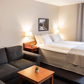 Frøken Skjolds Hotel