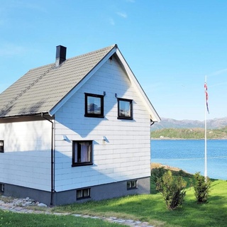Holiday home Sandhornøy II