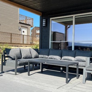Hytte nær vannet, jacuzzi og sauna