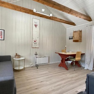 Idyllic small farm appartment