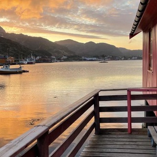 Kræmmervika Rorbuer - Rustic Cabins in Lofoten