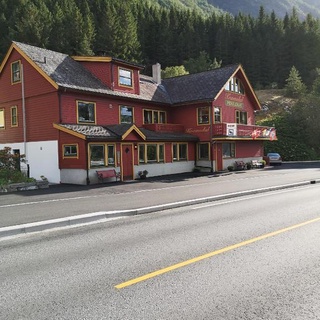 Kvamsdal Pensjonat 4