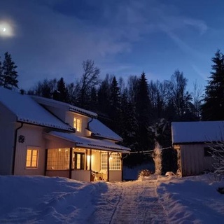 Romantic farmhouse with idyllic garden
