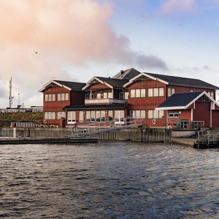 Røst Bryggehotell