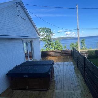 Sea view Holmestrand sauna and hot tube appartment