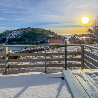 Stunning Home In Farsund With House Sea View