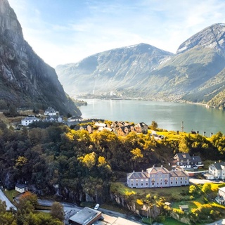 Trolltunga Hostel