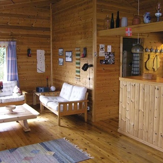 Very cozy cottage with very central and yet unspoiled location on the Sognefjord.
