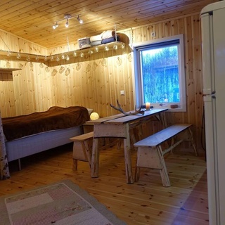 Wild Caribou's Wildwood Cabin