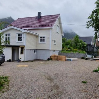 Your place to stay in Lofoten at our family house!